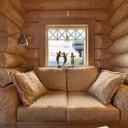 Unique Arctic Timber Skaidi